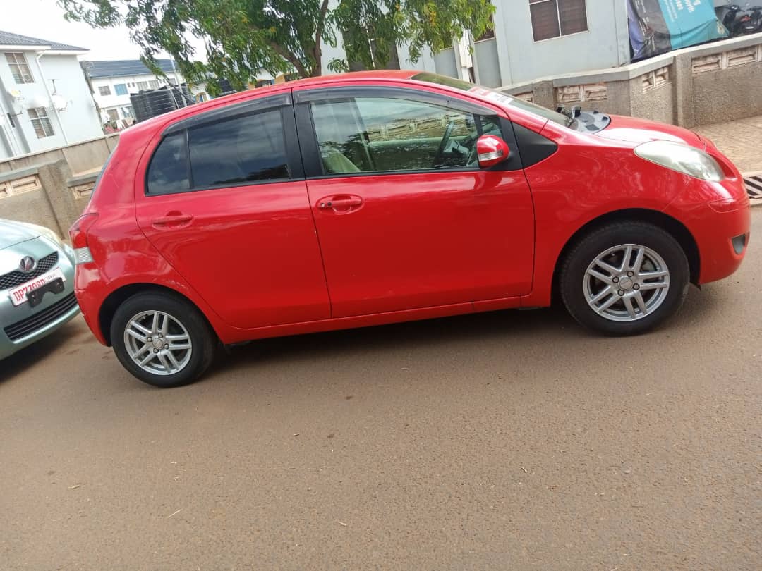2010 Toyota Vitz